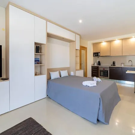 Medronheira - 1a By Hellovacations شقة *